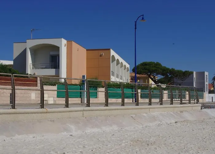 Les Stoechades 2* הייר