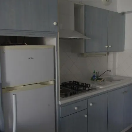 Apartahotel Les Stoechades 2*