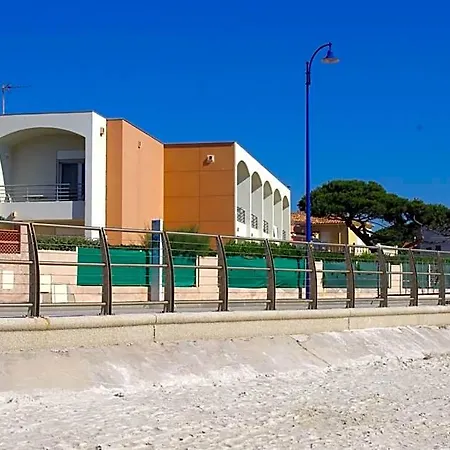 Apartahotel Les Stoechades 2*