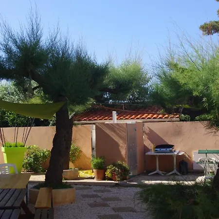 Les Stoechades Aparthotel