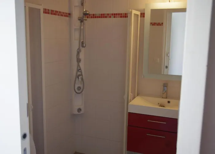 Les Stoechades 2* Йер