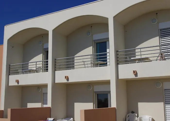 Les Stoechades Aparthotel 2*